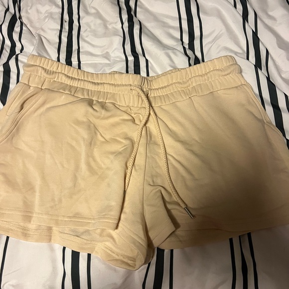 XL Roxy Shorts - Picture 7 of 7